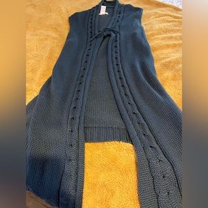 Sleeveless long vest sweater by tulle Lg